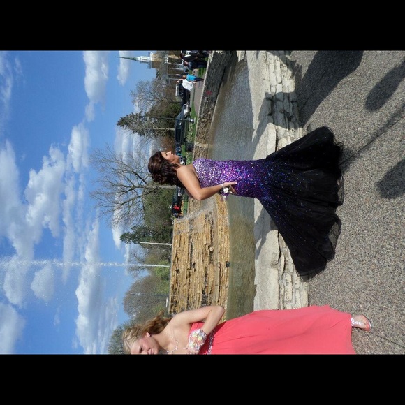 Purple/black prom dress! - Picture 4 of 4